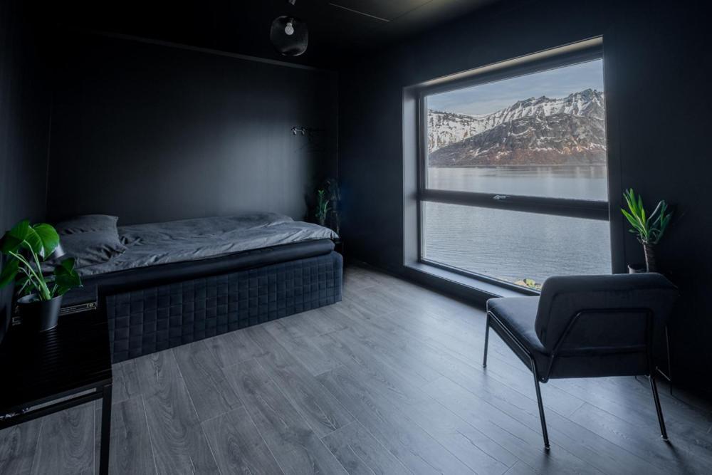 Polar Panorama Lodge Fjordgard Bagian luar foto